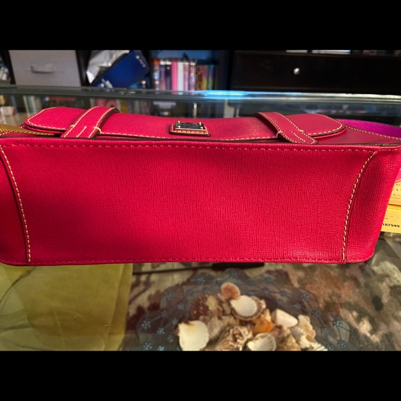 Dooney and Bourke Small Fuchsia Flap bag - Picture 5 of 15